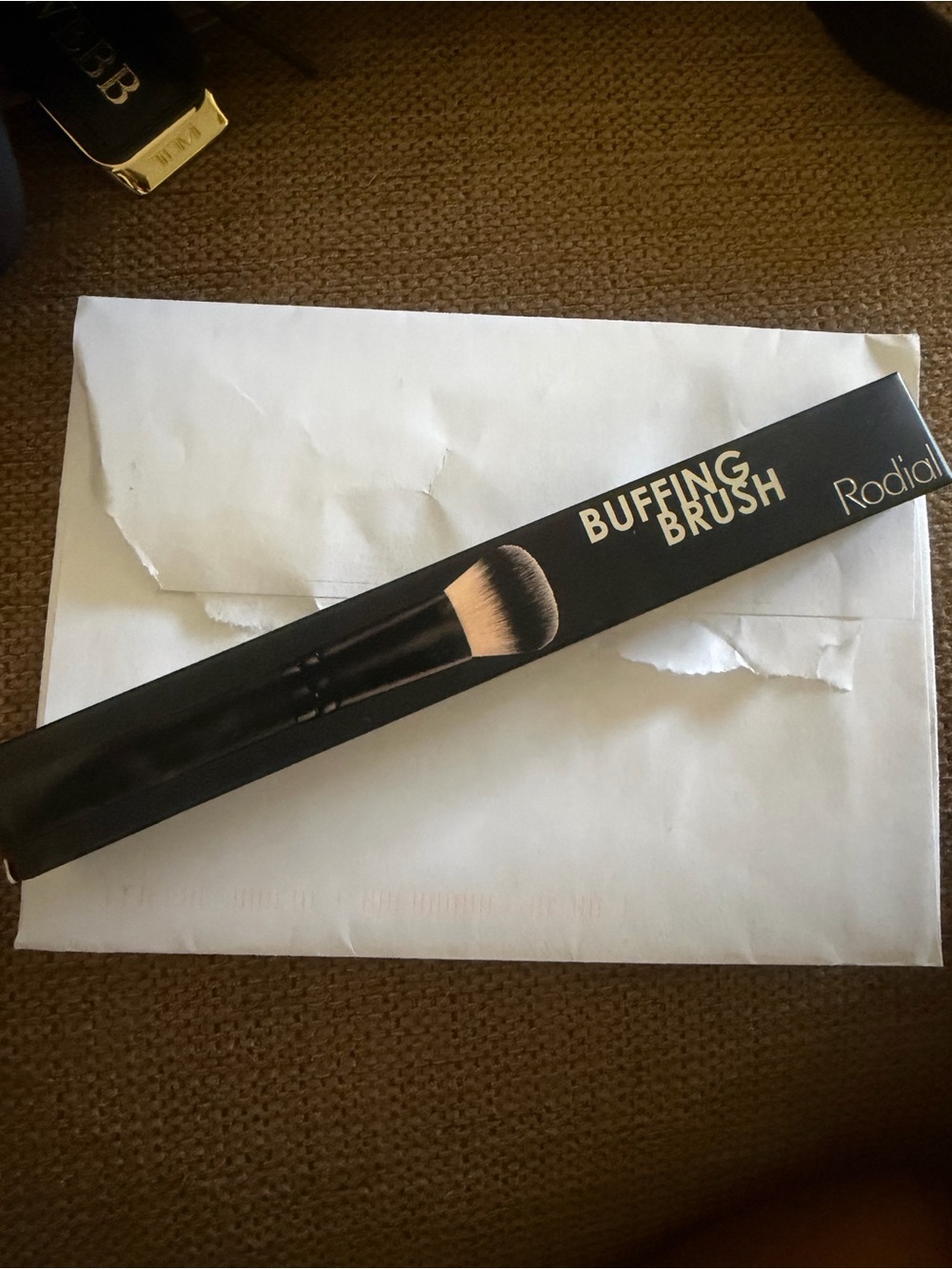 Rodial Buffing Brush - Black and Cream Bristles